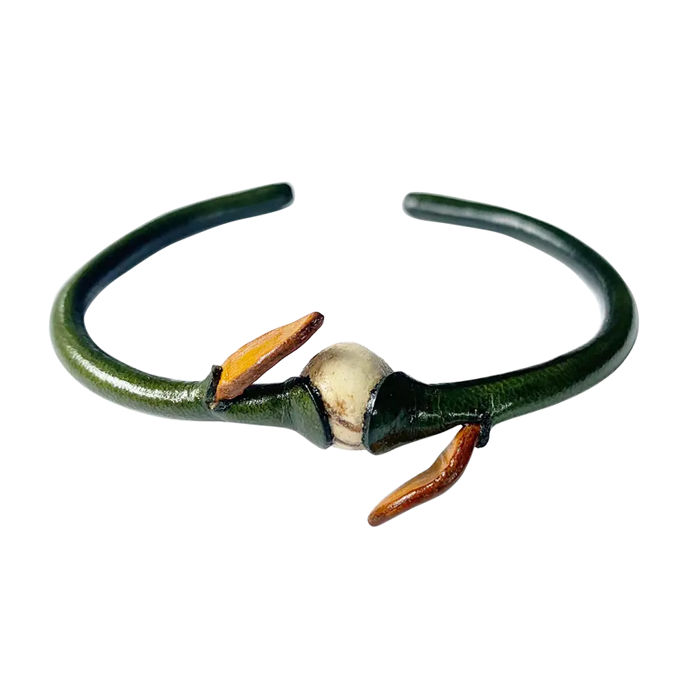 Milky Bloom Bracelet